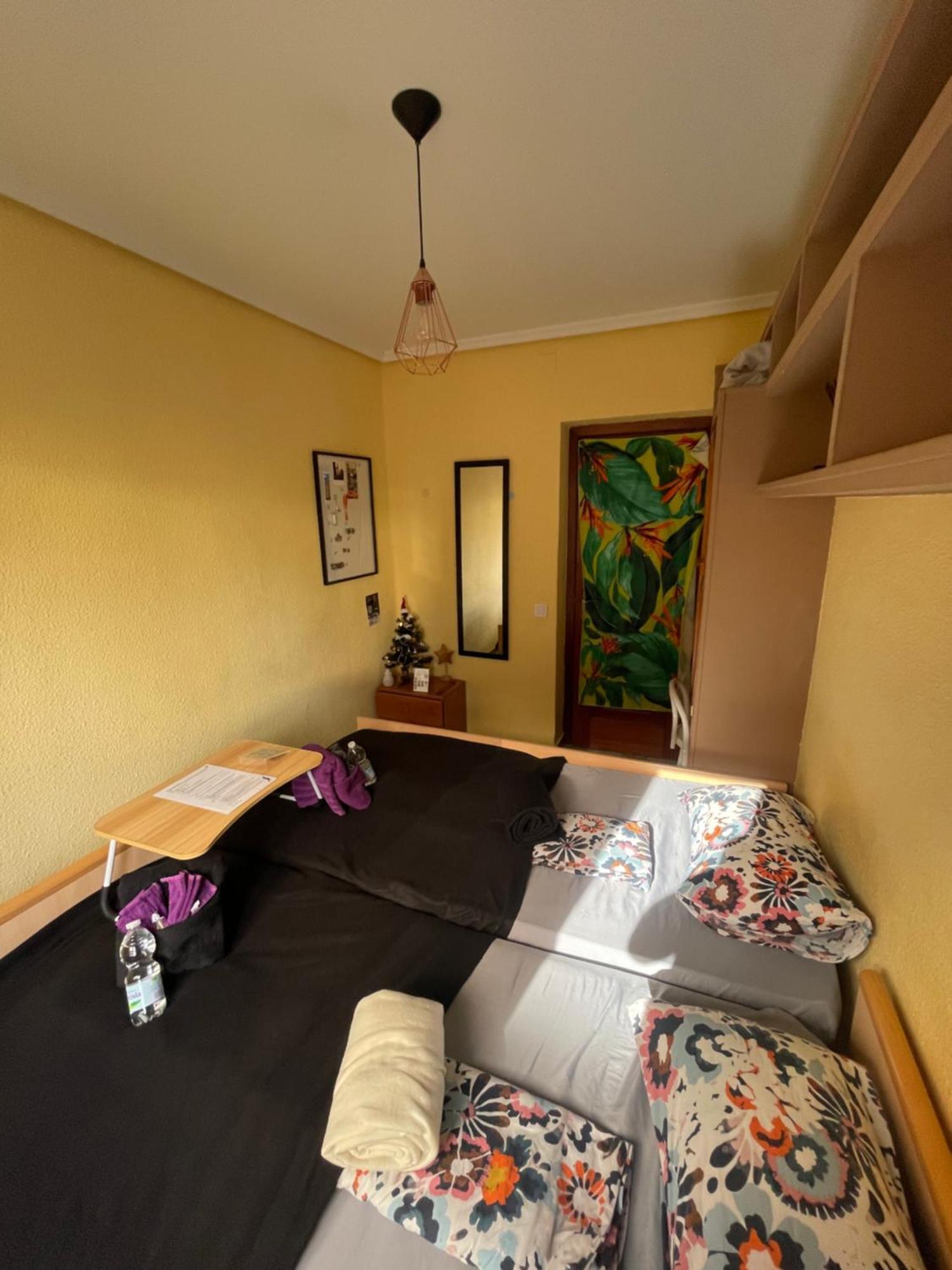 Gemuetliches Zimmer "Gold" Fuer 2 Personen Und Katzenliebhaber Valência Exterior foto